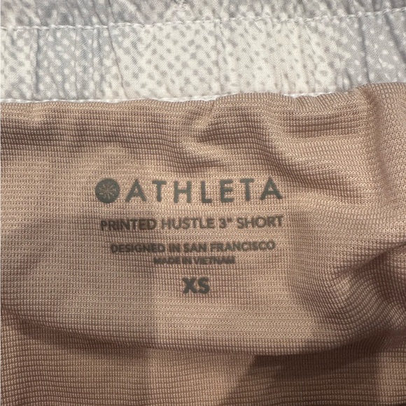 Athleta Printed Hustle 3" Shorts, XS, in Gray and White tie dye - Picture 6 of 11